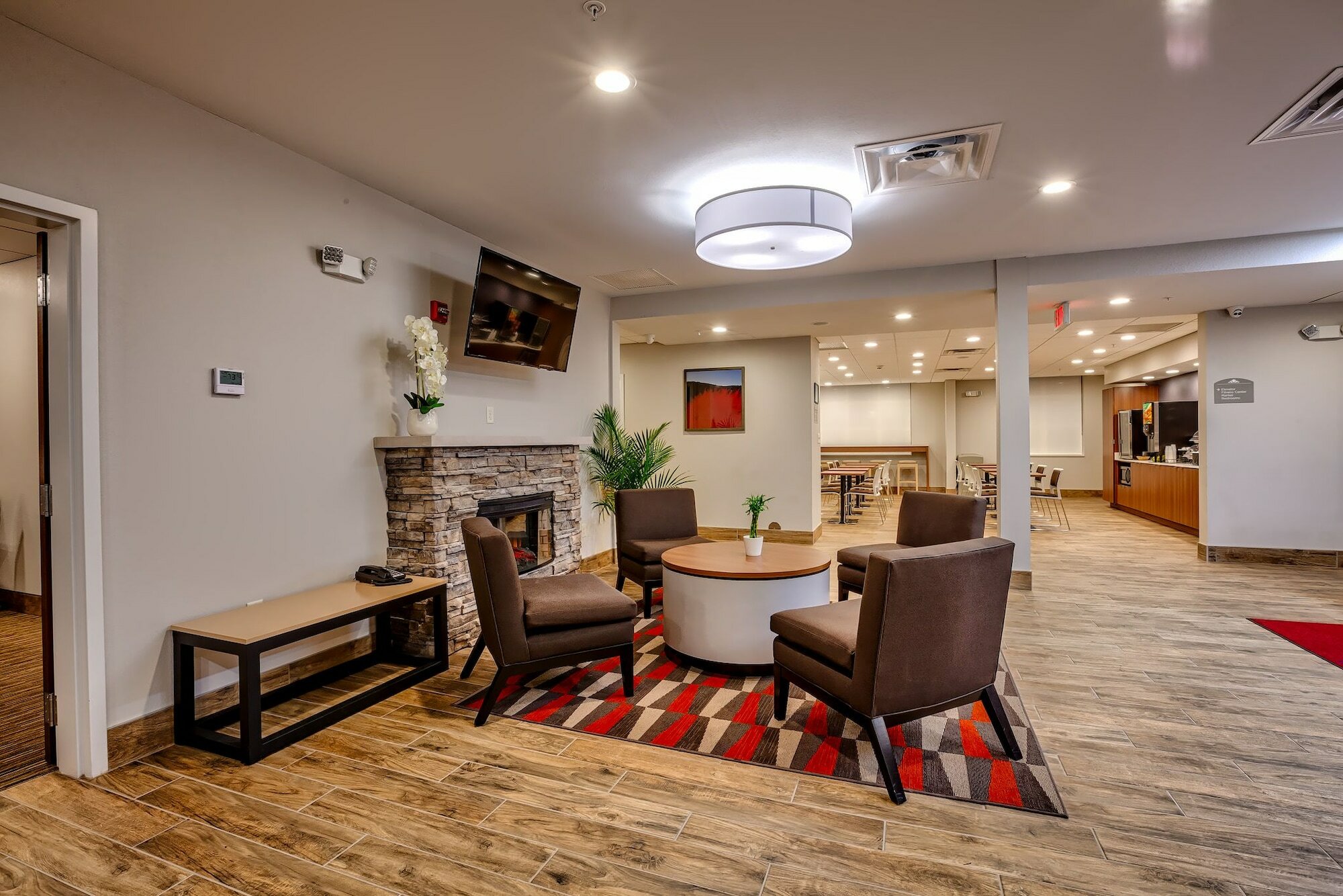 Фото Microtel Inn & Suites by Wyndham Niagara Falls