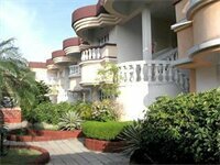 Гостиница Lotus Beach Resort в Бенаулиме