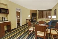 Фото Best Western Plus Winnipeg Airport Hotel