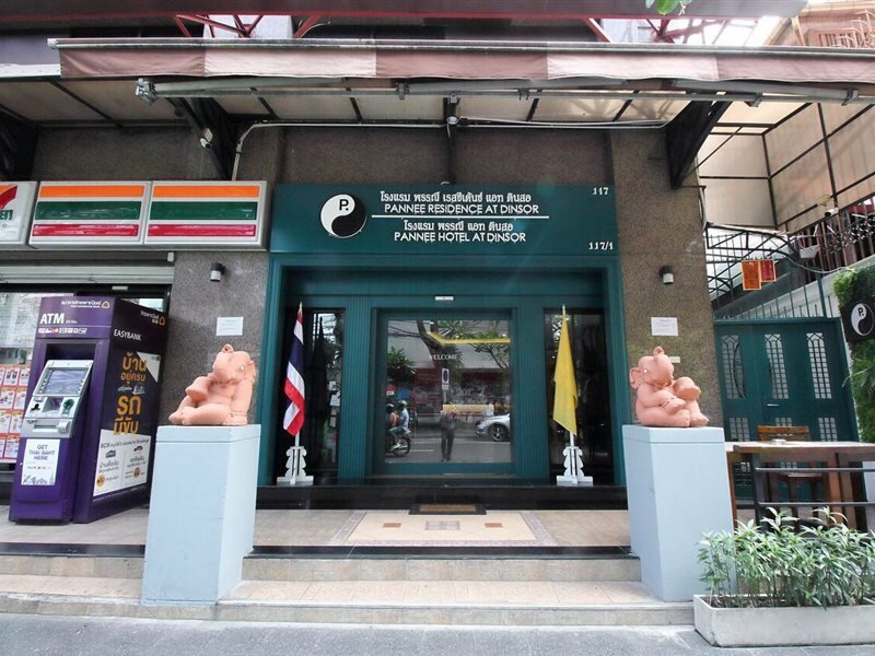 Фото Super OYO 484 Pannee Residence Khaosan SHA Plus