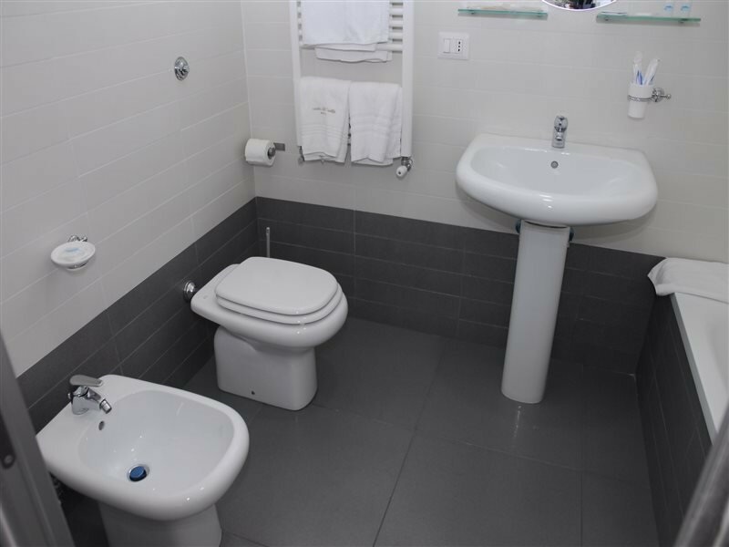 Фото Orsa Maggiore Hotel