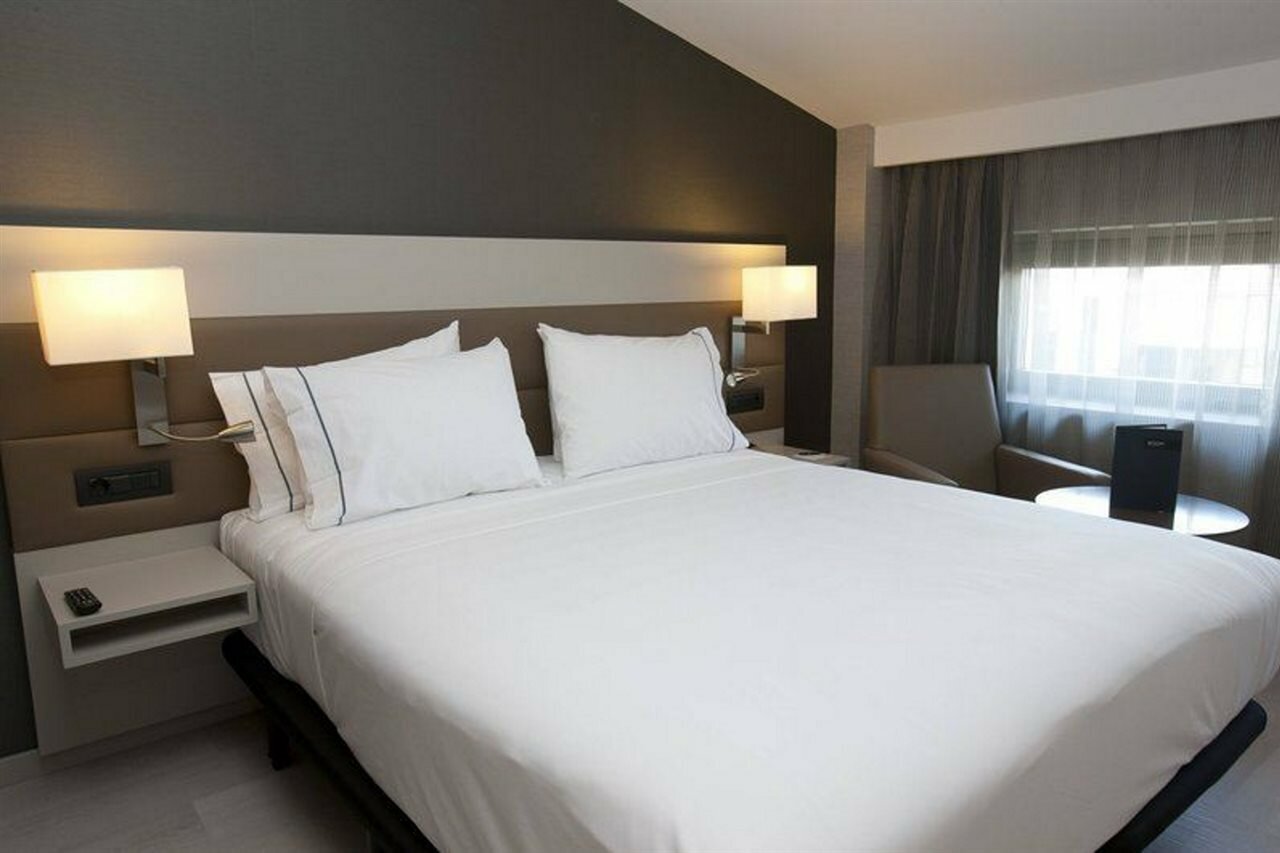 Фото Sh Colon Valencia Hotel