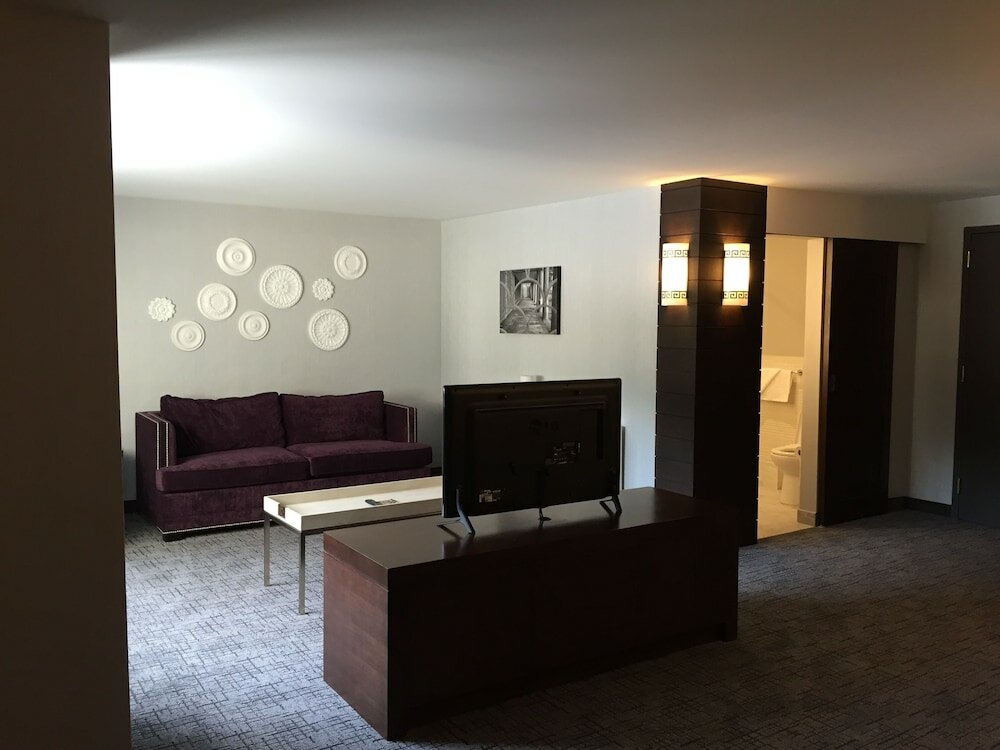 Фото Royal Regency Hotel