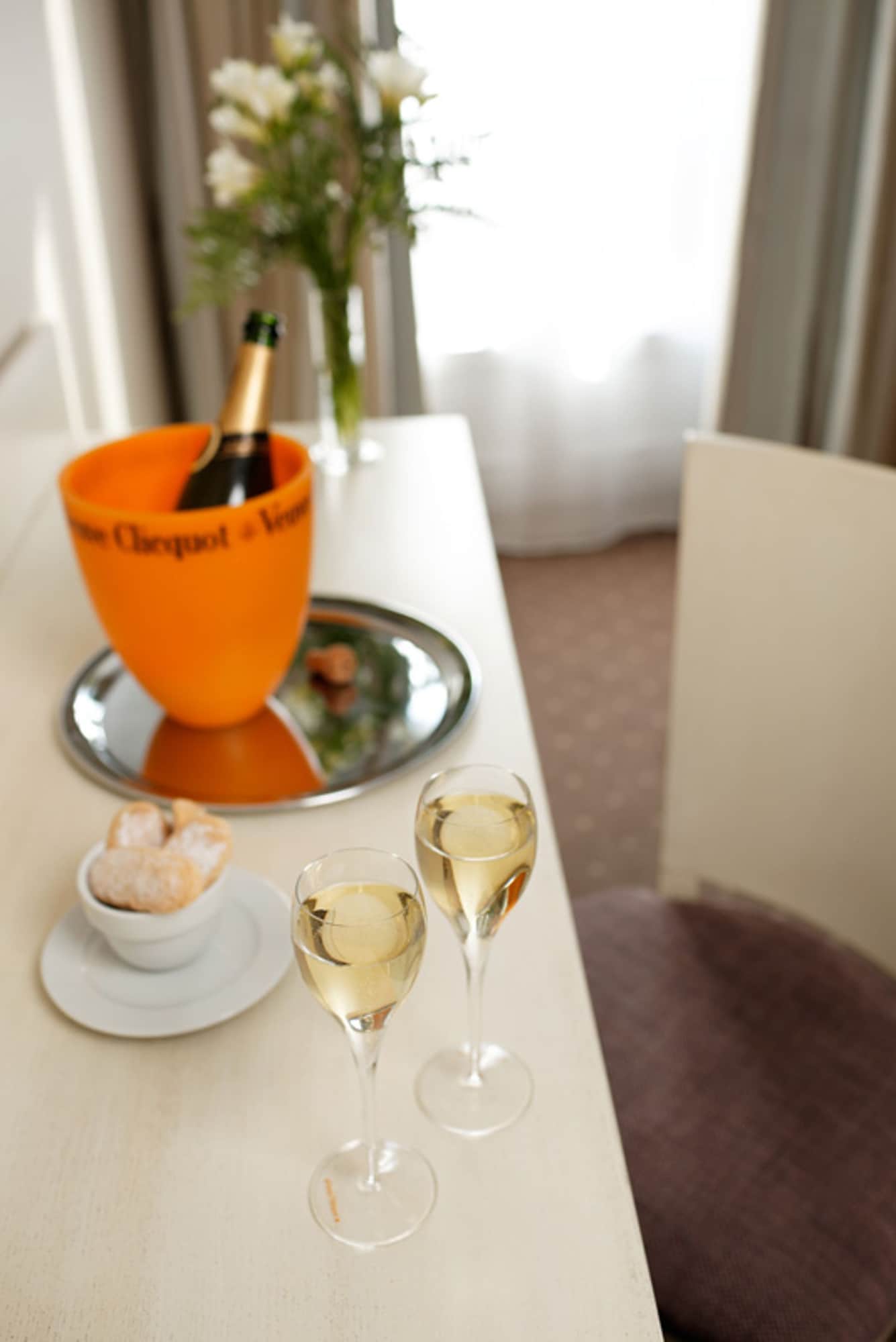 Фото Campanile Chartres Centre - Gare - Cathédrale