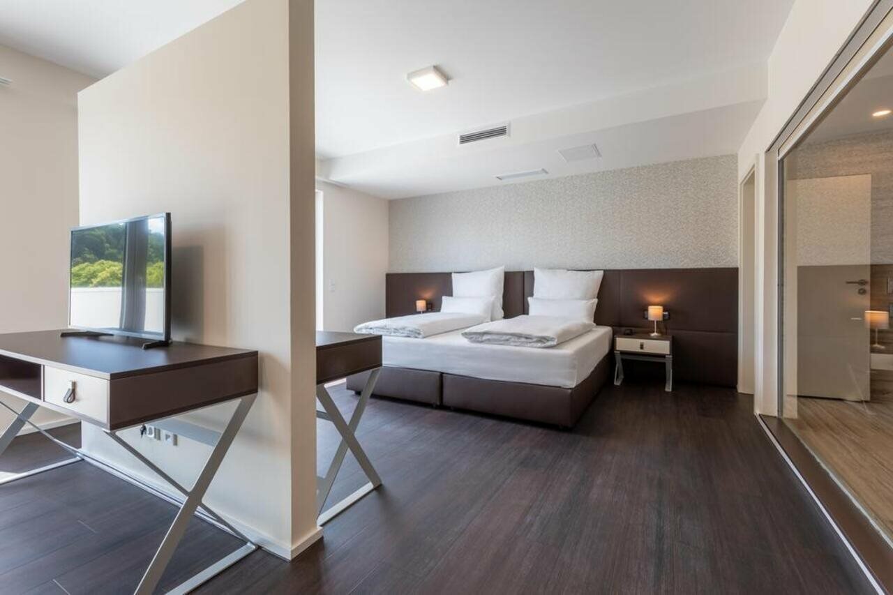 Фото Trip Inn Conference Hotel & Suites