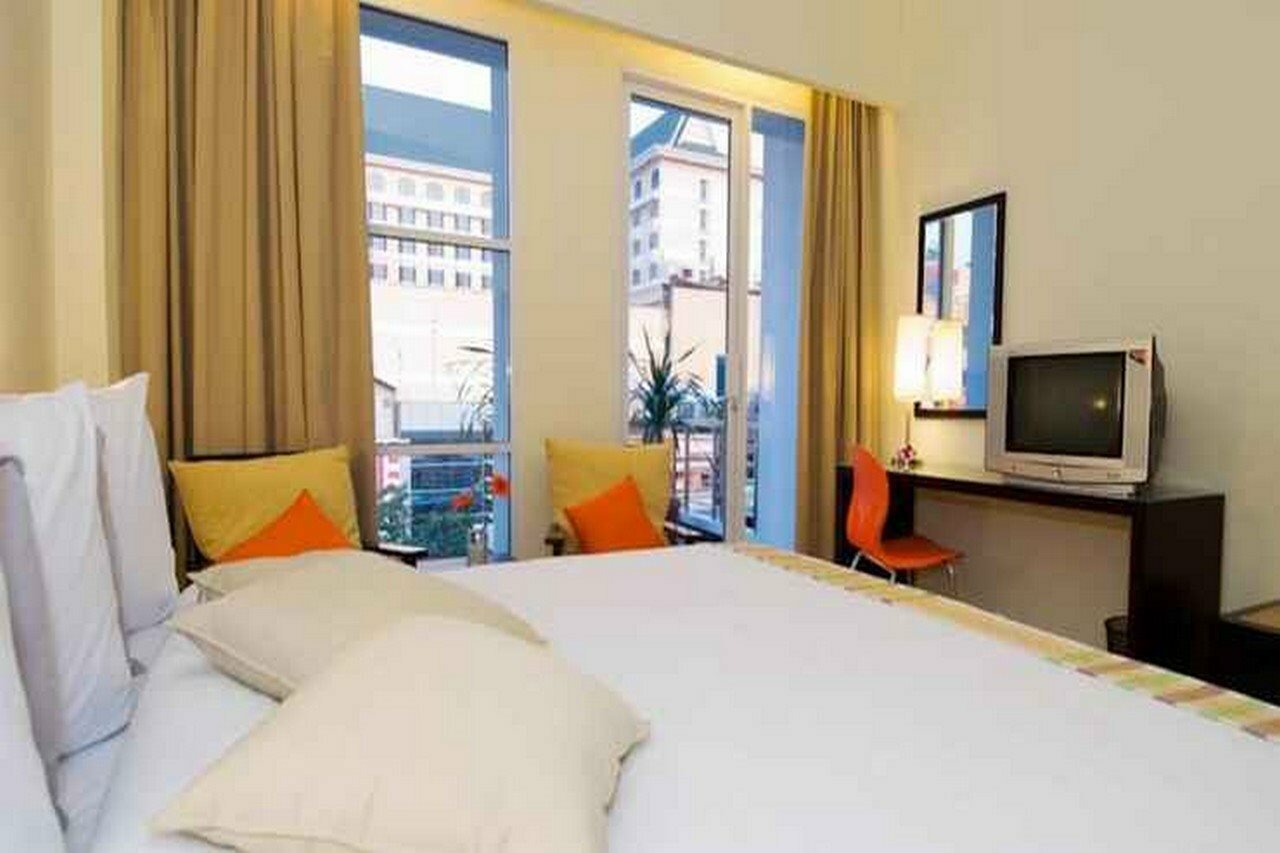 Фото отеля 2