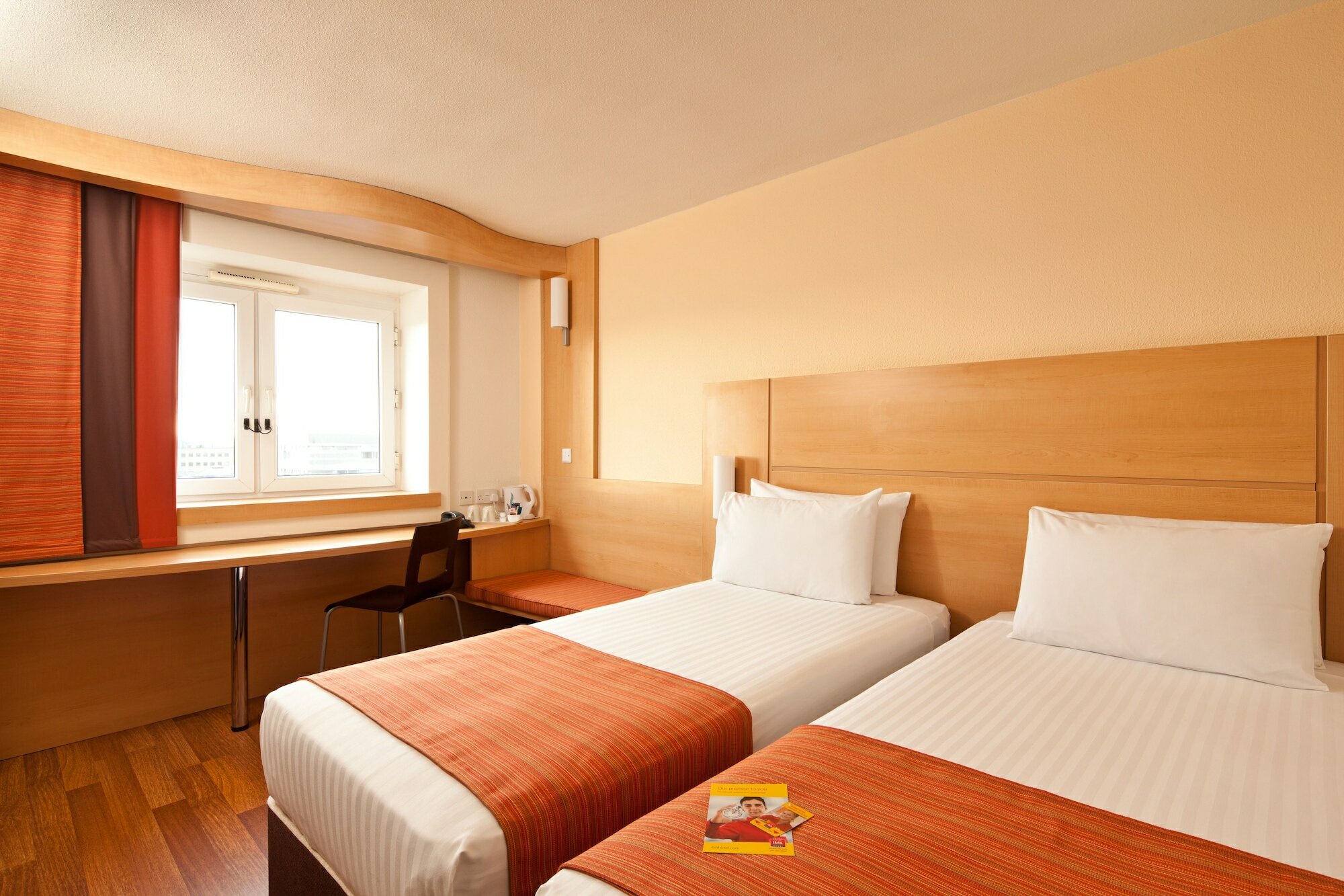 Фото Ibis Stevenage Centre