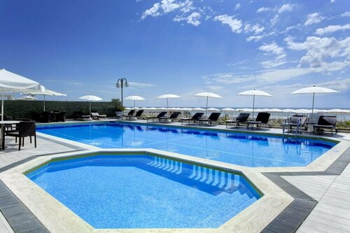 Внешний вид отеля Hotel Byron Bellavista в Езоле, фото 5