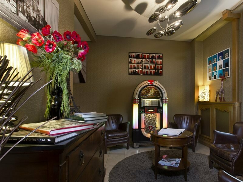 Фото Hotel Des Arts Paris Montmartre