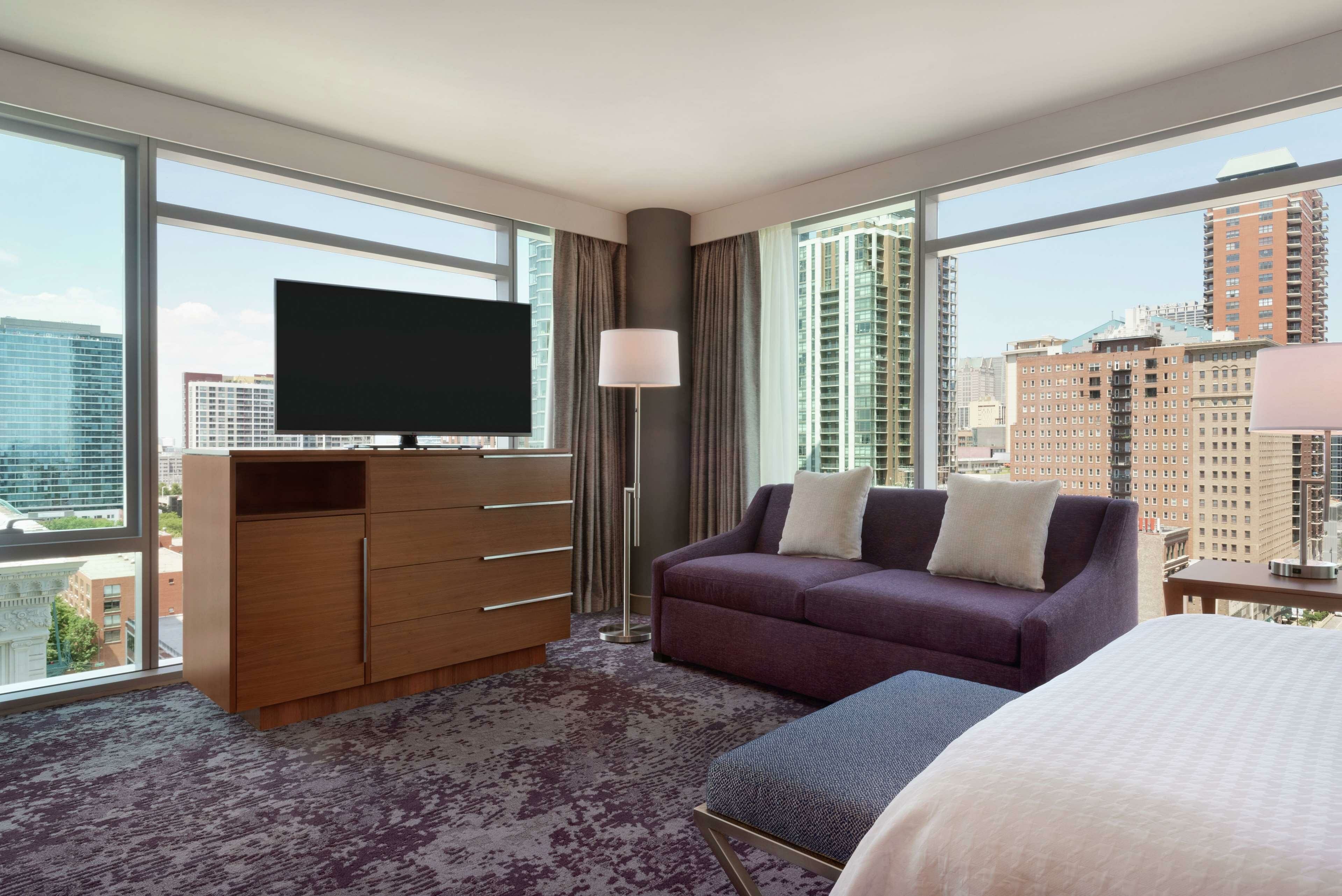 Фото Homewood Suites by Hilton Chicago Downtown South Loop