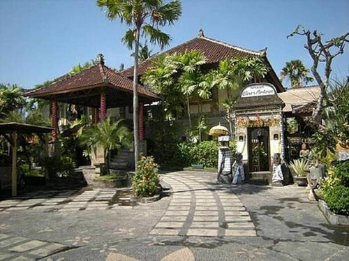 Гостиница Tamukami Hotel в Денпасаре