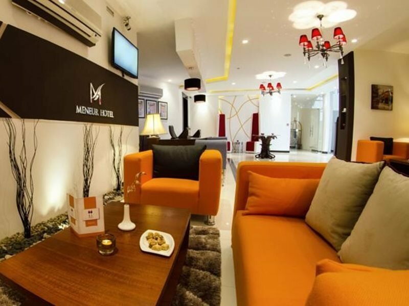 Фото Meneur Hotel
