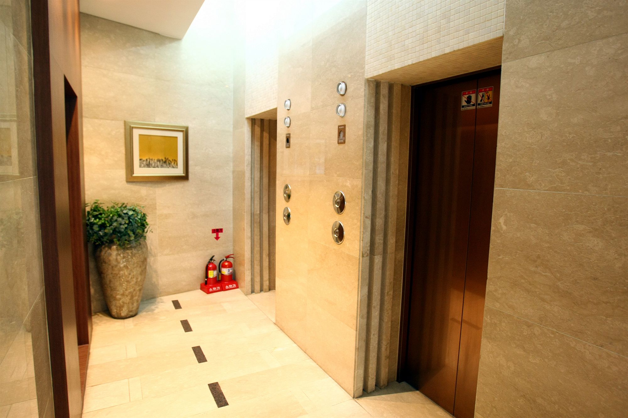 Фото Niagara Hotel