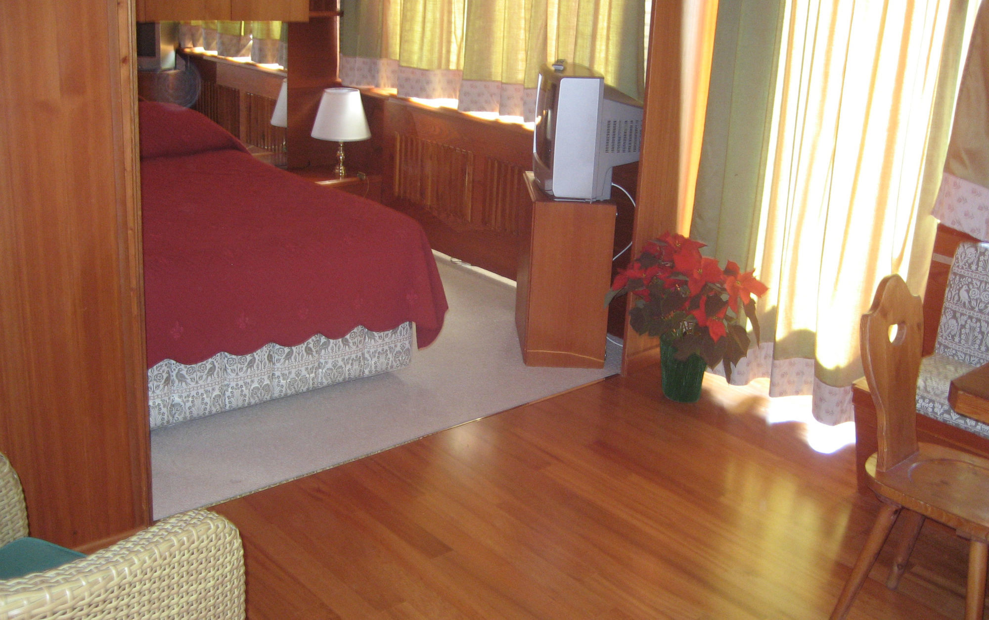 Фото Hotel Mirage