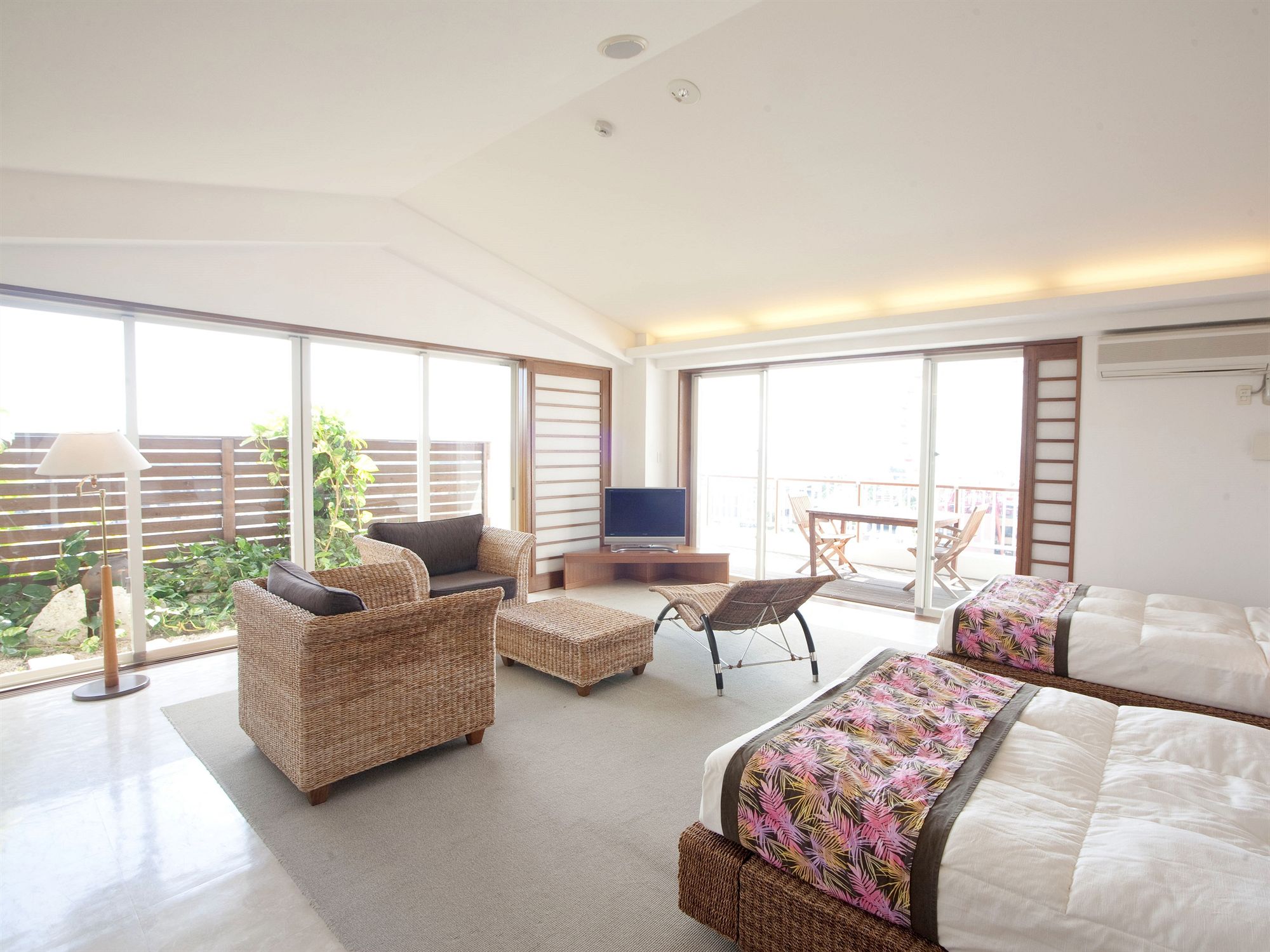 Фото Terrace Garden Mihama Resort