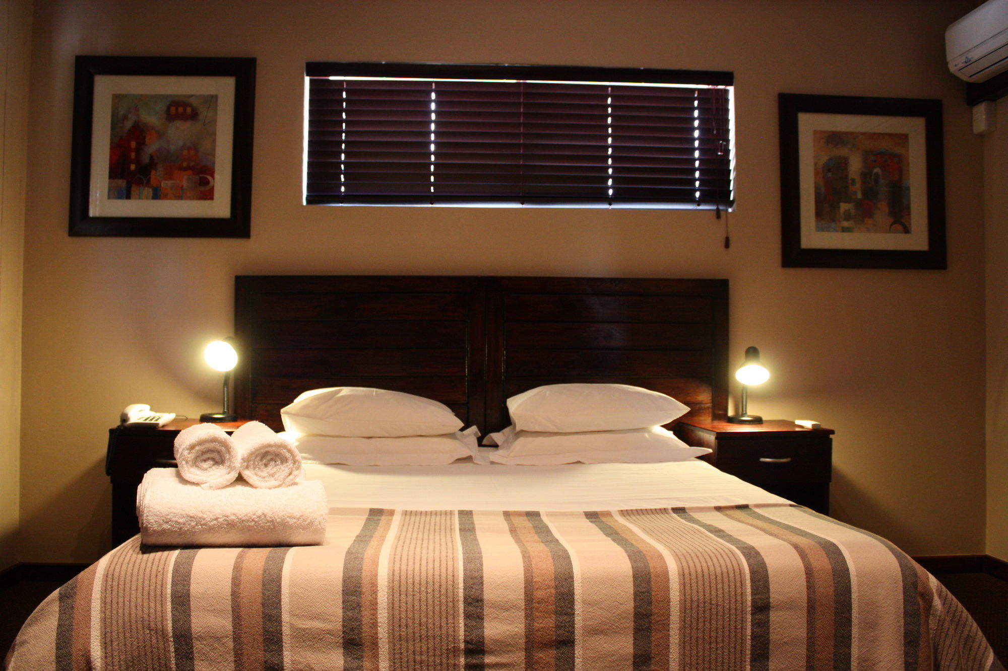 Фото Arebbusch Travel Lodge