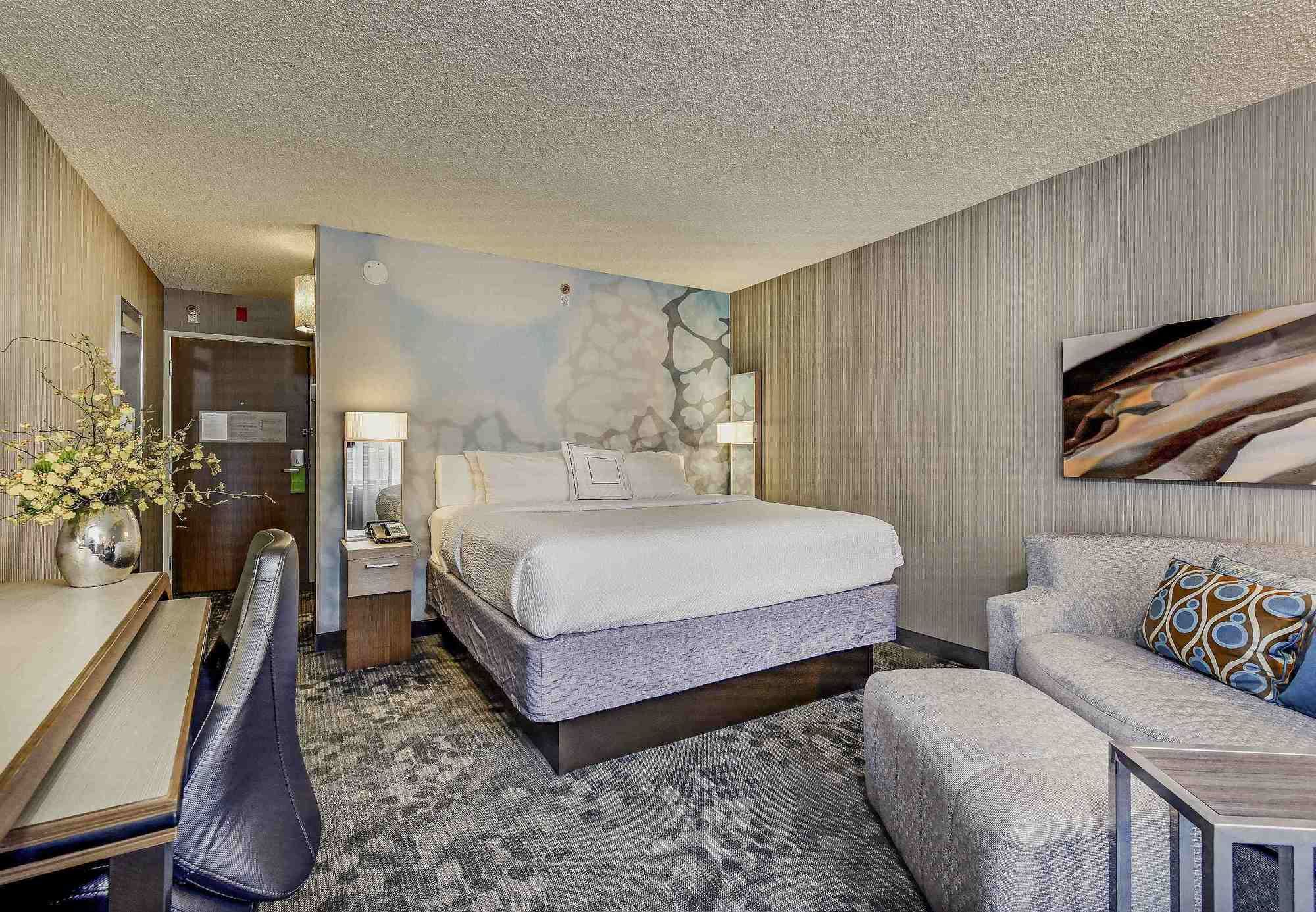 Фото Courtyard by Marriott Downtown Boise