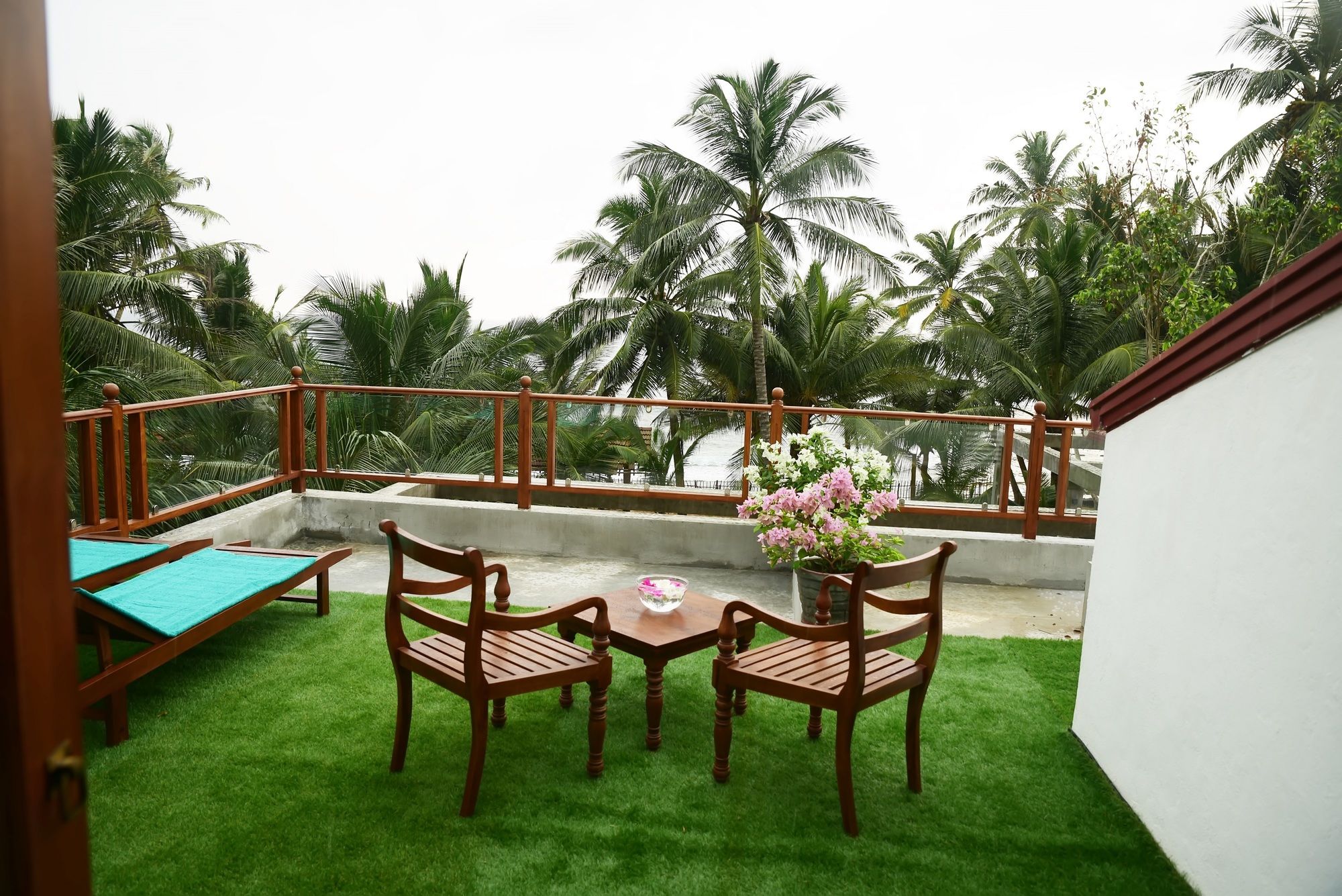 Фото Hikka FnR Villa