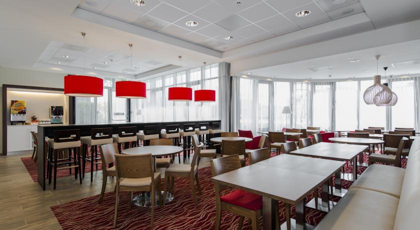 Фото Hampton by Hilton Amsterdam Airport Schiphol