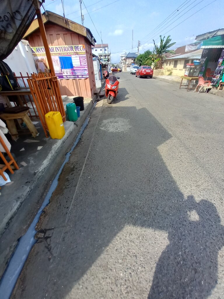 Curtains, curtain rods K Asamoah, Accra, photo