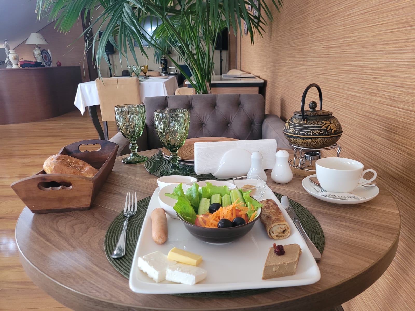 Фото Bayil Breeze Hotel