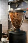 First Crack Coffee Roasters (101/3, Al Imam Al Shafee Street, Аль-Хамейдейя-1, Мид-Сектор, Аджман), кофейня в Эмирате Аджман