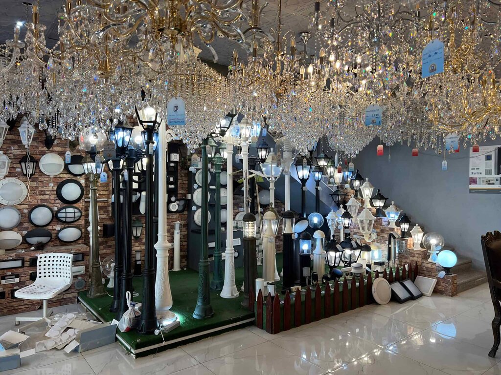 Lamps Crystal Palace, Dubai, photo