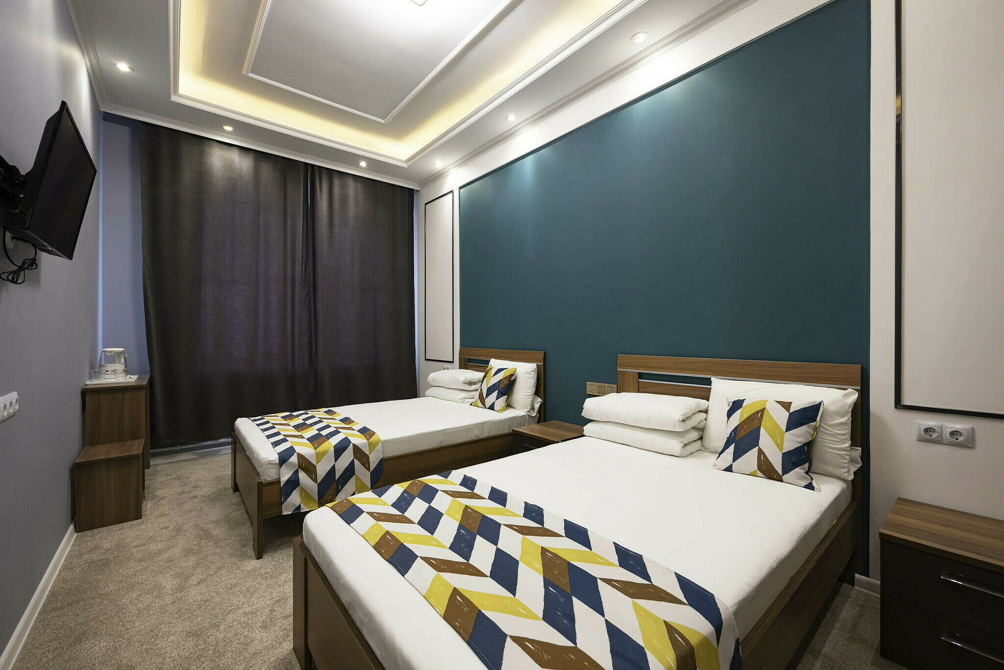 Фото Double L Hotel