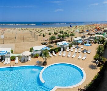 Внешний вид отеля Hotel Diana в Римини, фото 2
