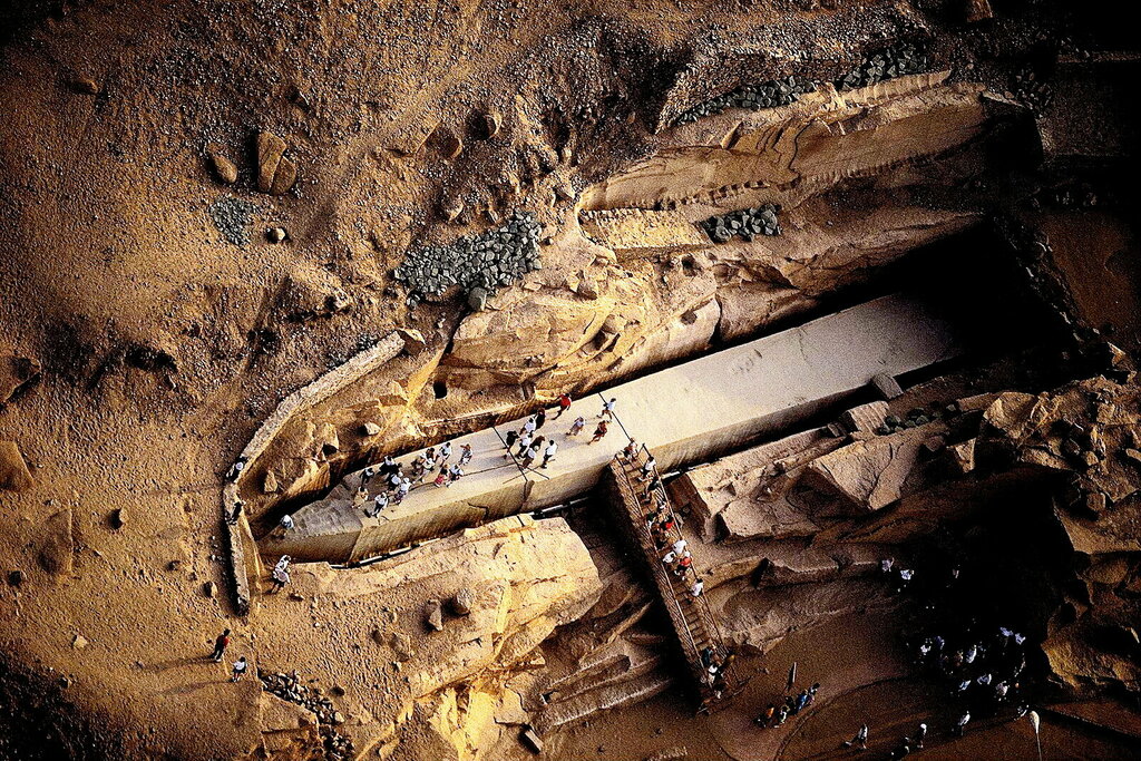 معلم جذب سياحي Незаконченный обелиск ، أسوان، صورة