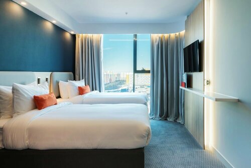 Внешний вид отеля Holiday Inn Express Astana Turan в Астане, фото 3