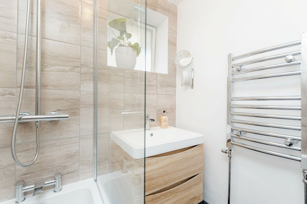 Фото Holland Park Heights by BaseToGo