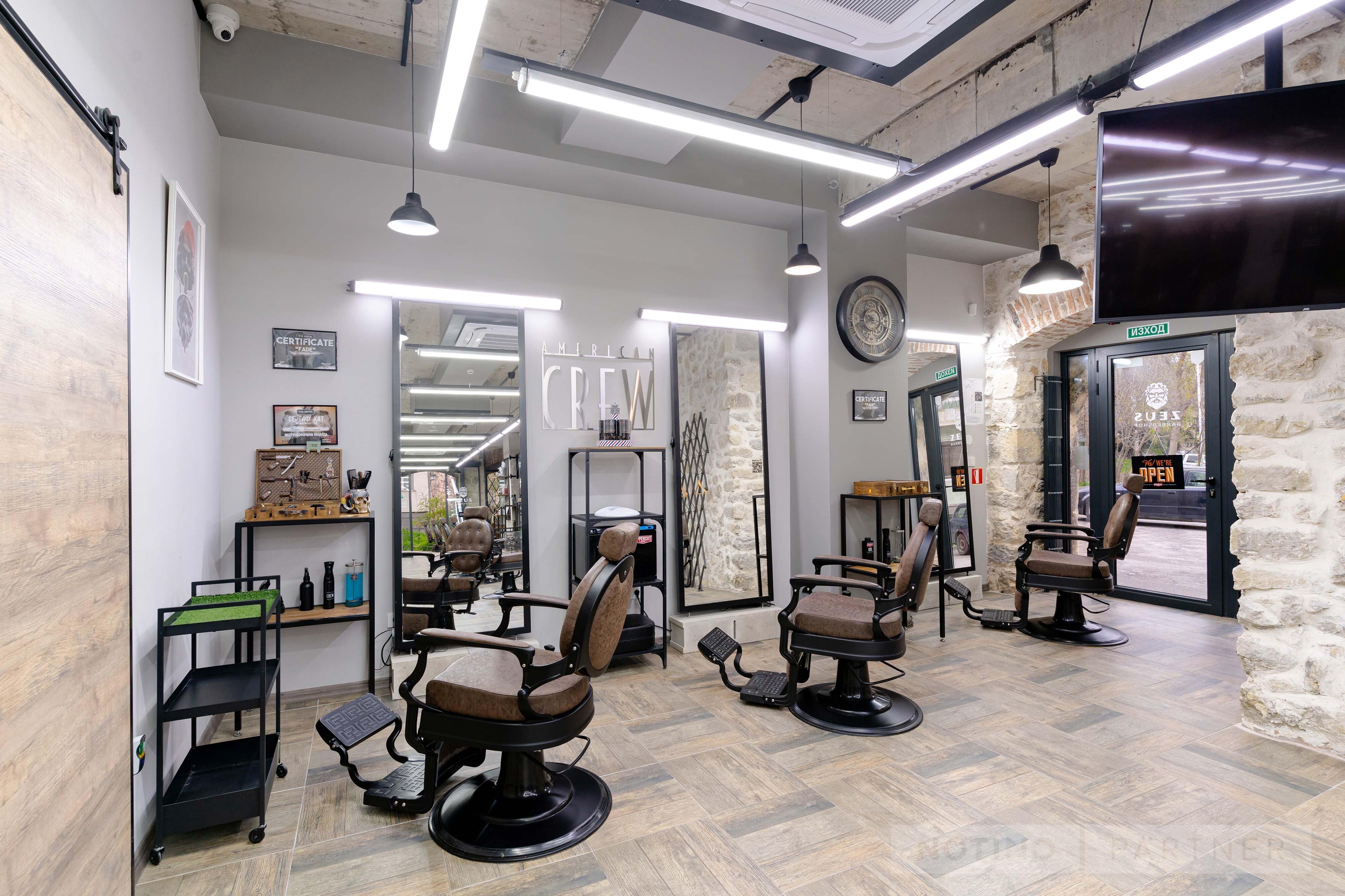 Zeus Barbershop Varna Levski Премиум Бръснарница