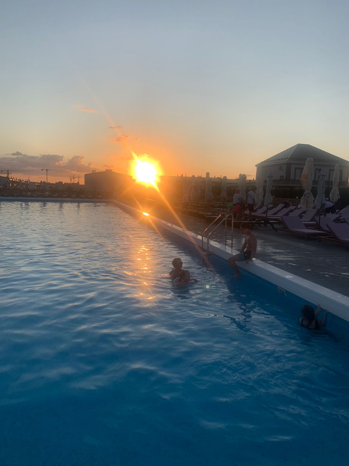 Фото Romanovo Hotel