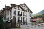Red Apartments (Plotinnaya ulitsa, 2) ، سكن للإيجار اليومي