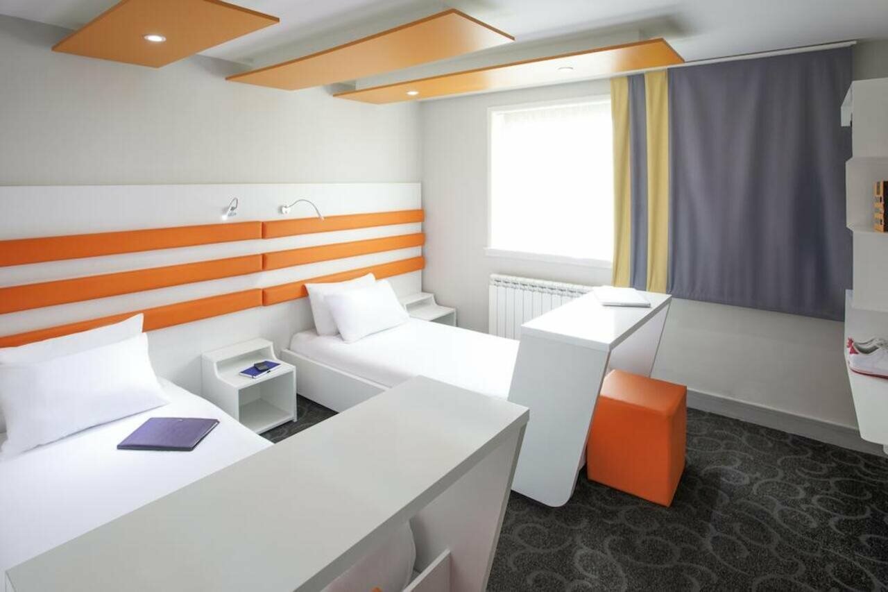 Фото Ibis Styles London Croydon