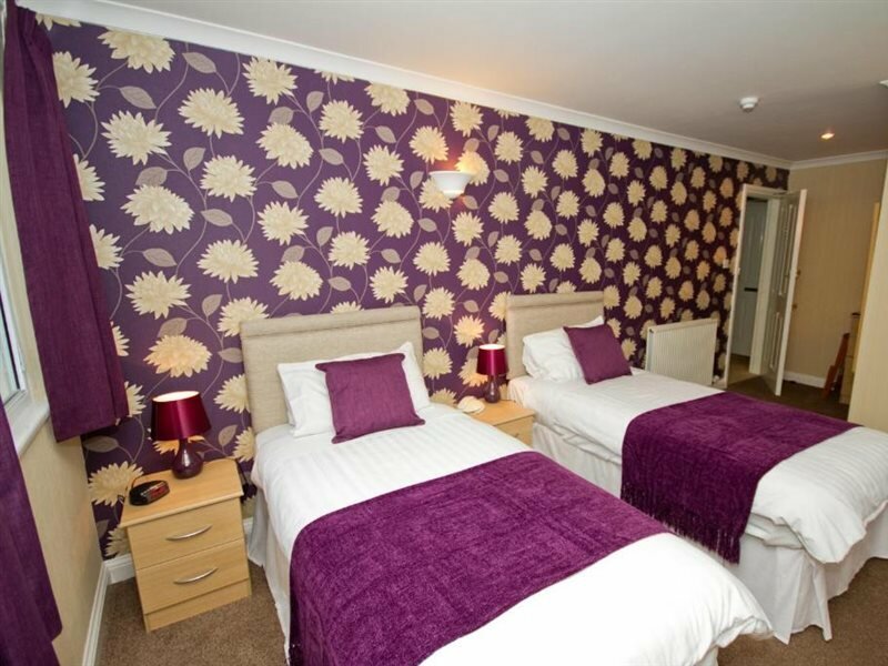 Фото Gwesty Minffordd Hotel