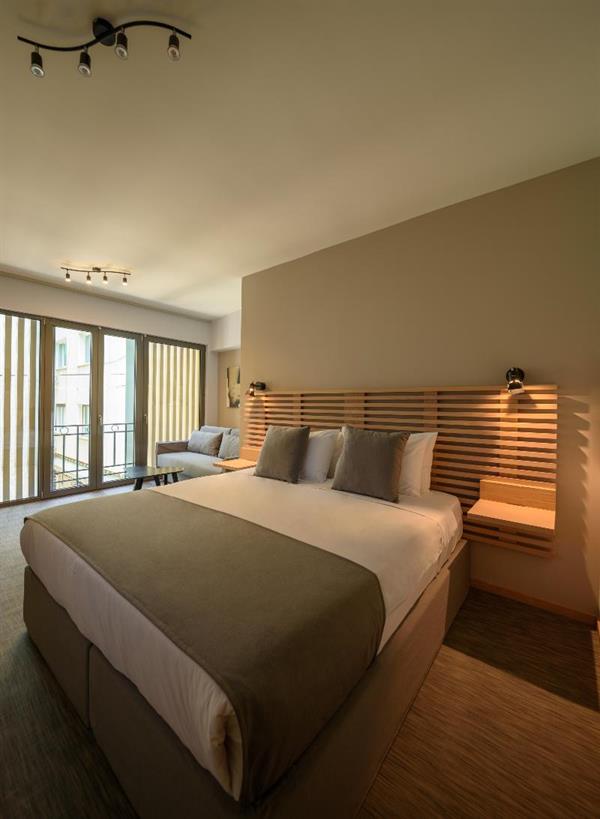 Фото Fos DownTown Suites