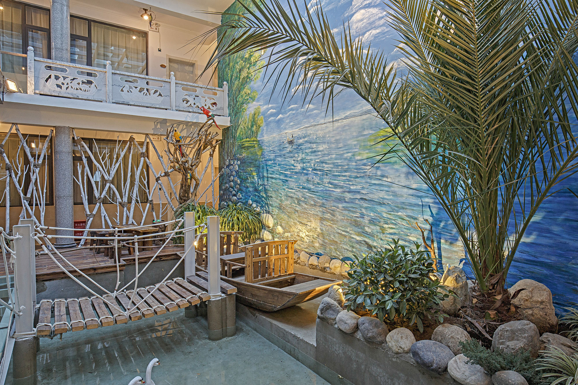 Фото China Old Story Inns Dali Ancient Town