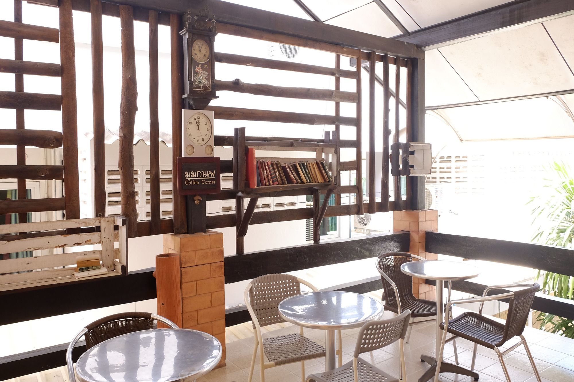 Фото Changsova Hotel