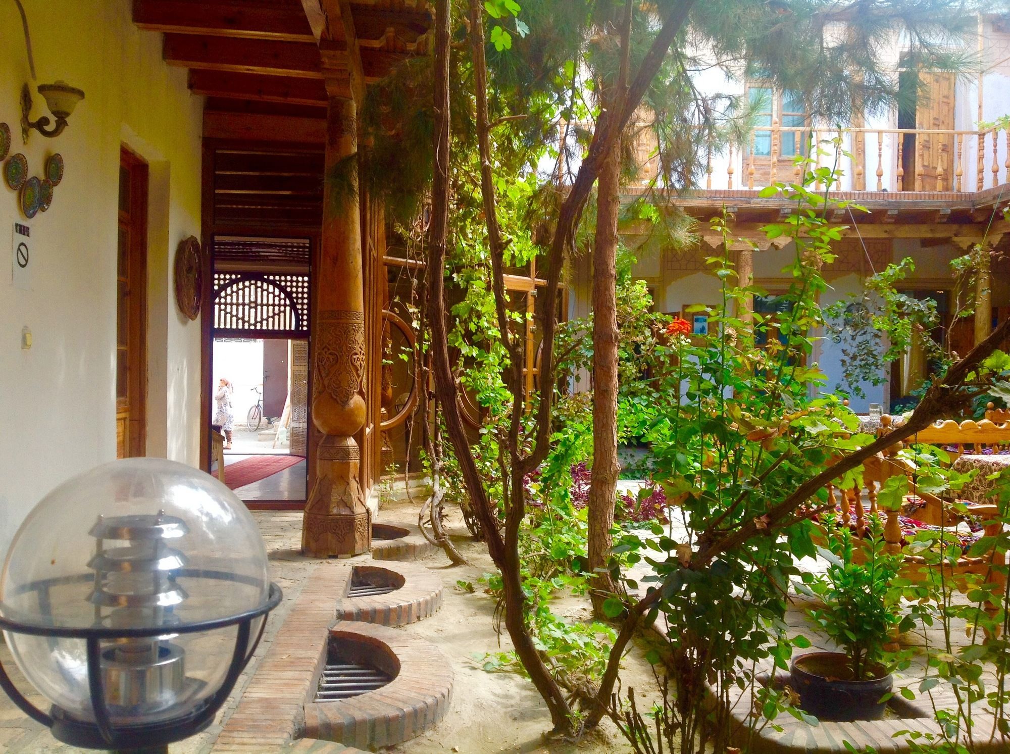 Фото Гранд Нодирбек