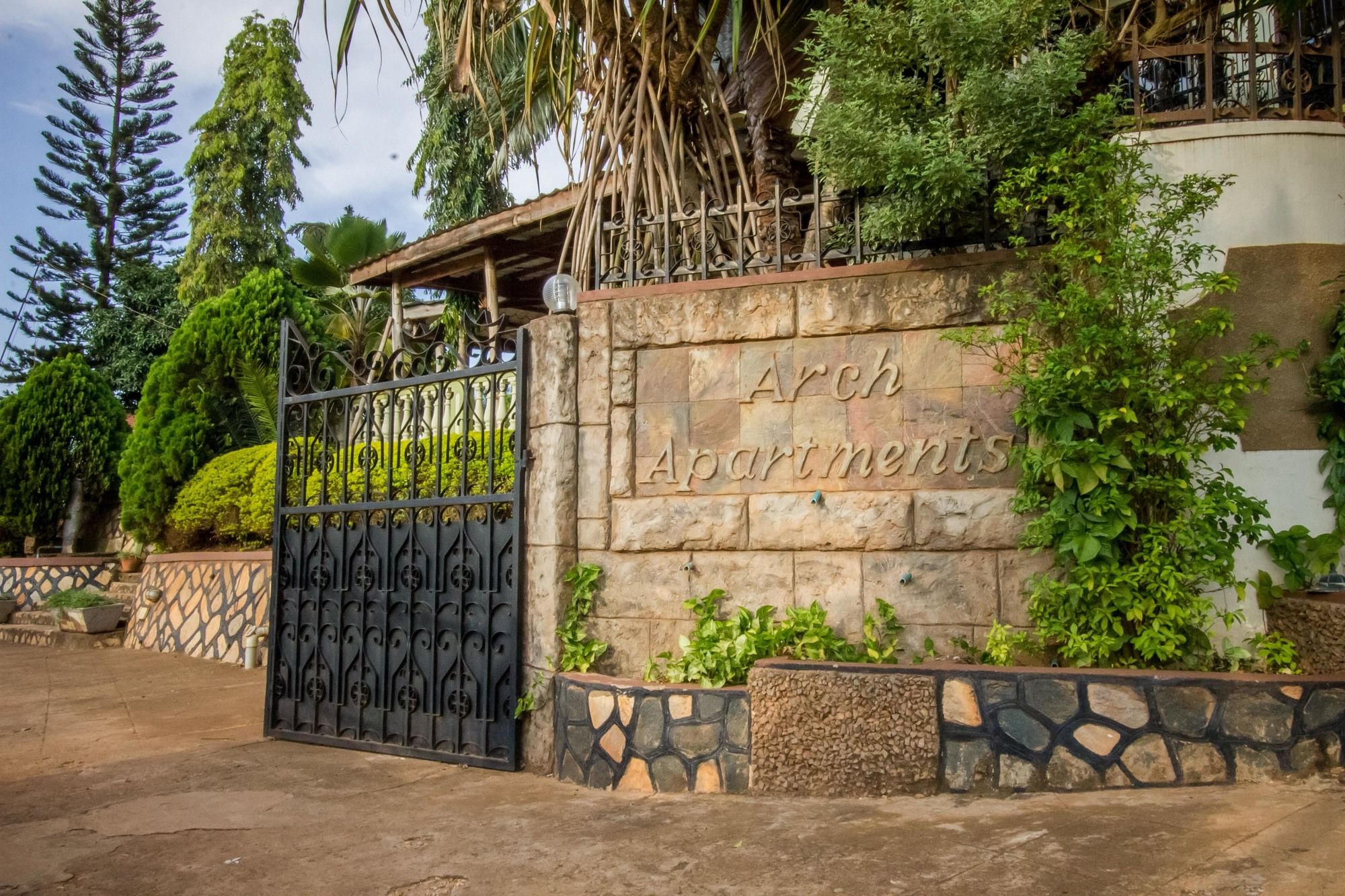 Фото Arch Apartments