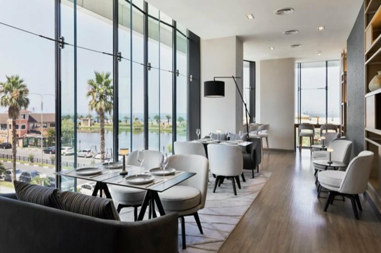 Фото Courtyard by Marriott Batumi