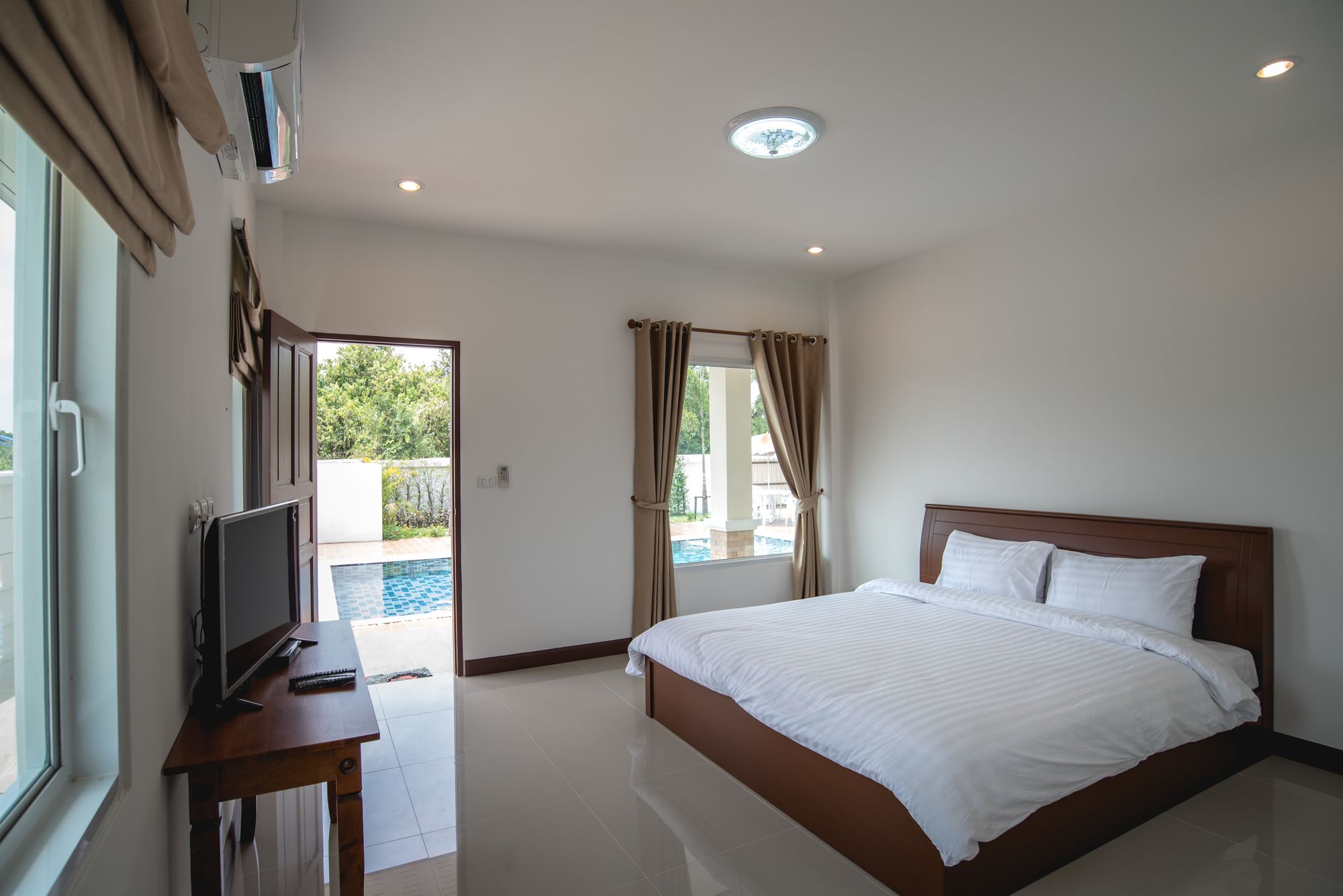 Фото The Legacy Huahin Pool Villa