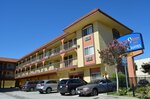 Cloud 9 Inn Lax
