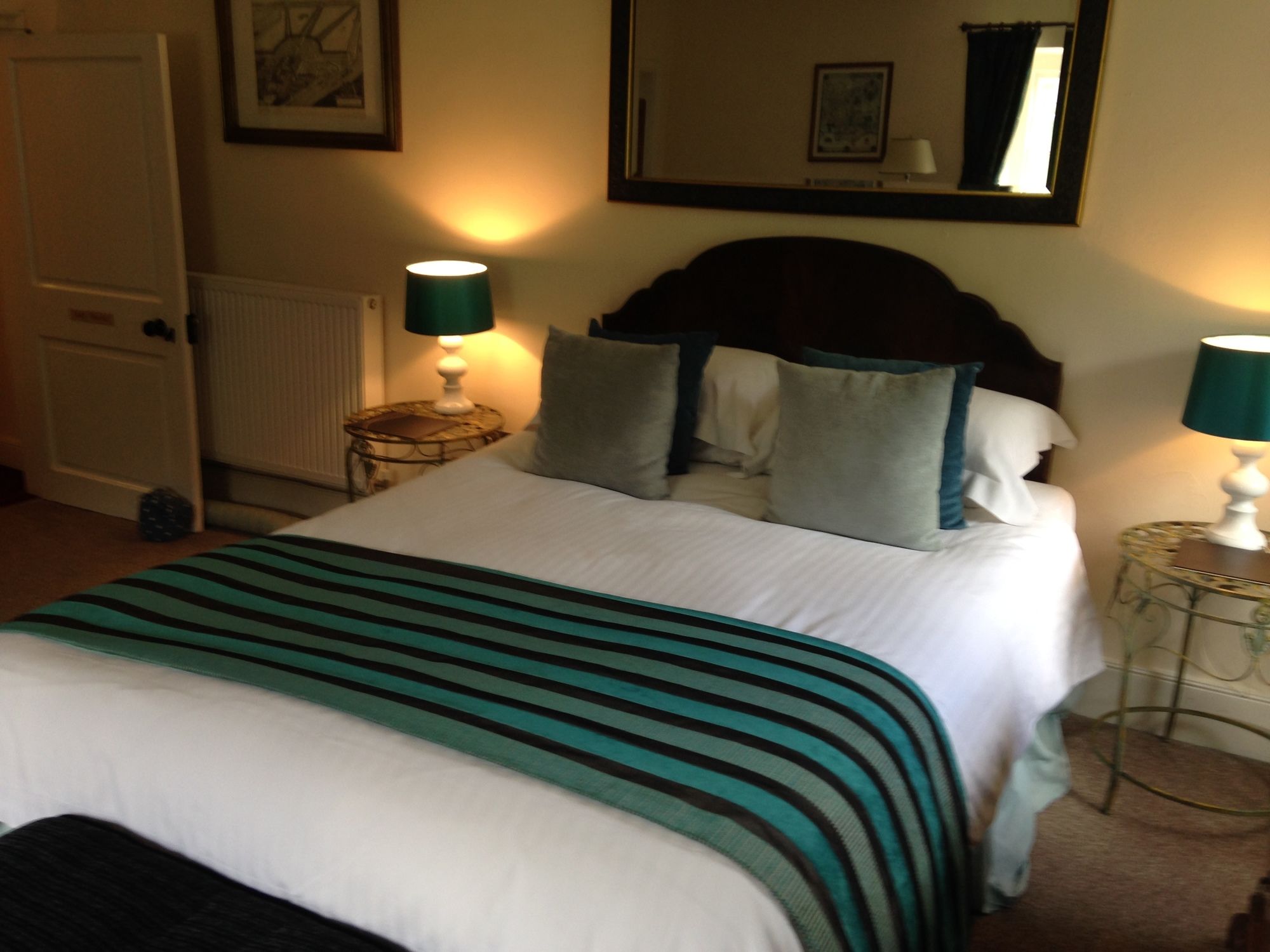 Фото Rollestone Manor