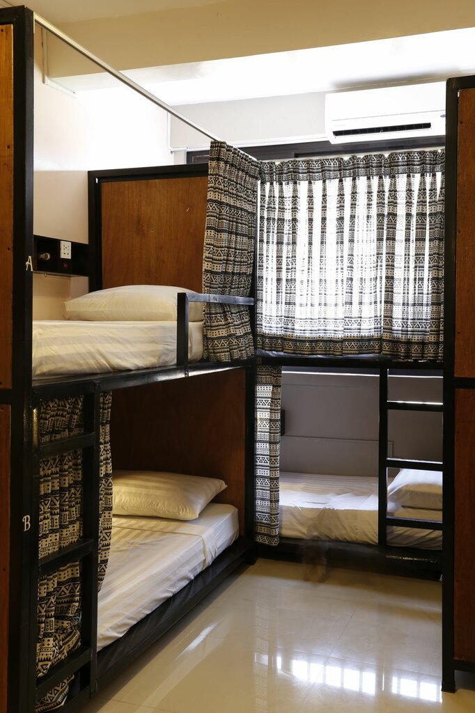 Hotel Super Oyo 134 The Bedstation, Earth, photo