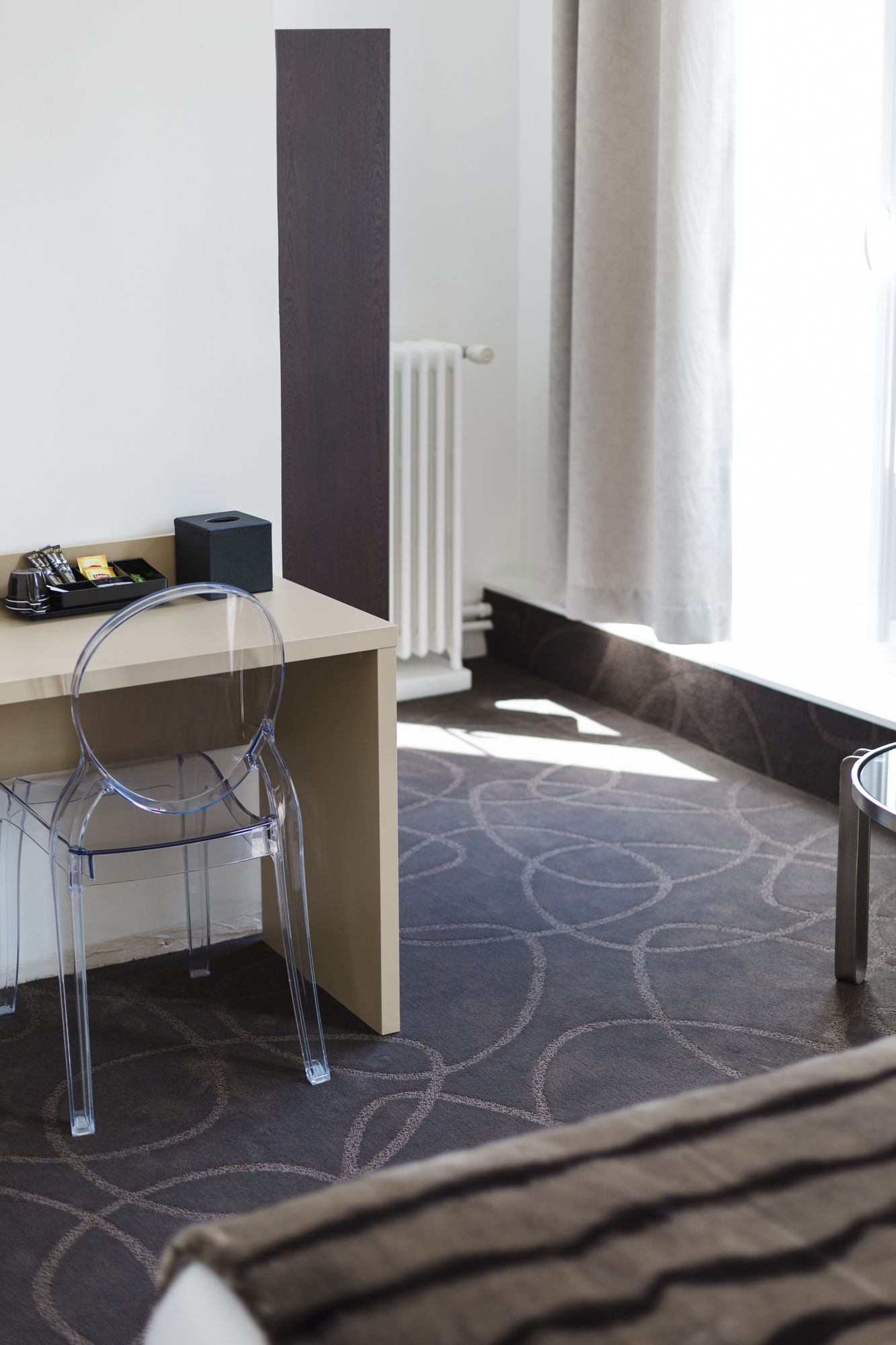 Фото Hôtel Le Saint Louis