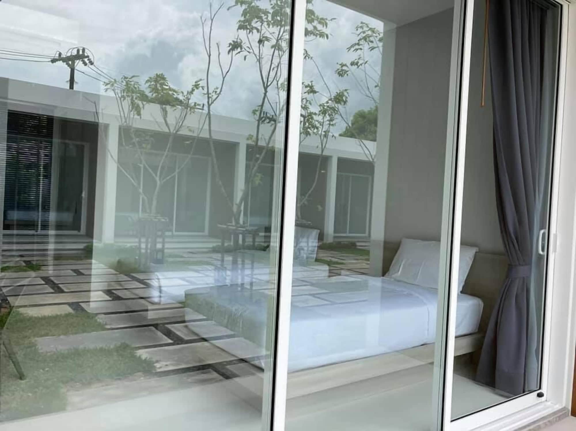 Фото Baan Fah Resort