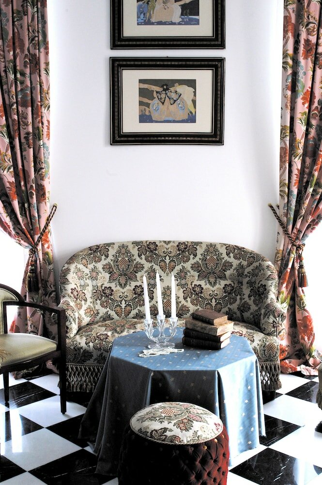 Фото Grand Hôtel des Ambassadeurs